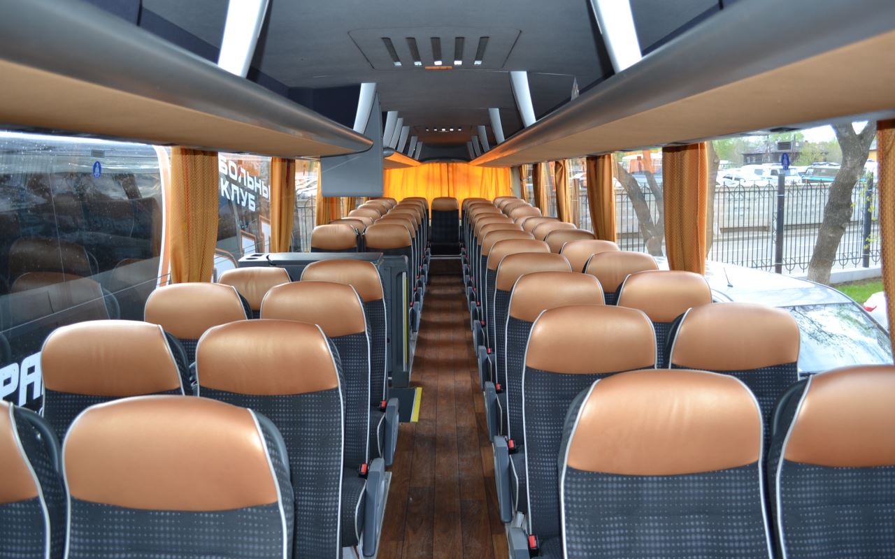 MAN R08 Lion's Coach